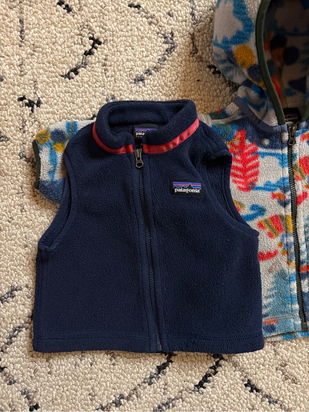 Patagonia kids bundle (6M) EUC - Picture 3 of 8